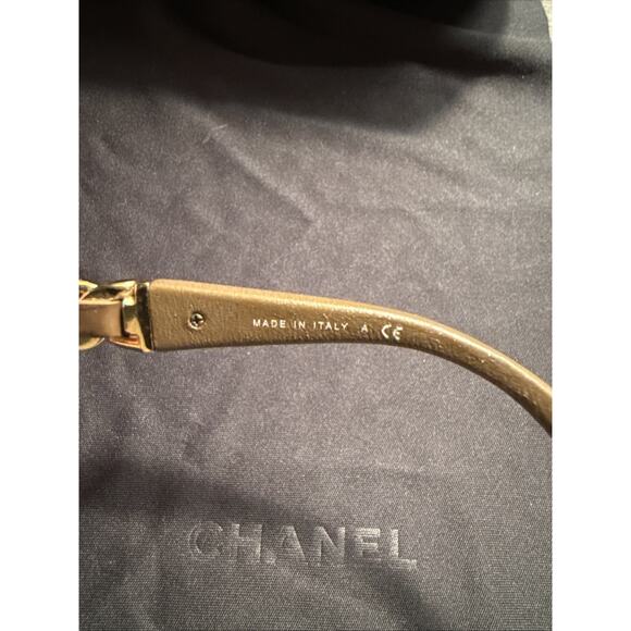 CHANEL 5215-Q Brown Chain Sunglasses w/ Case